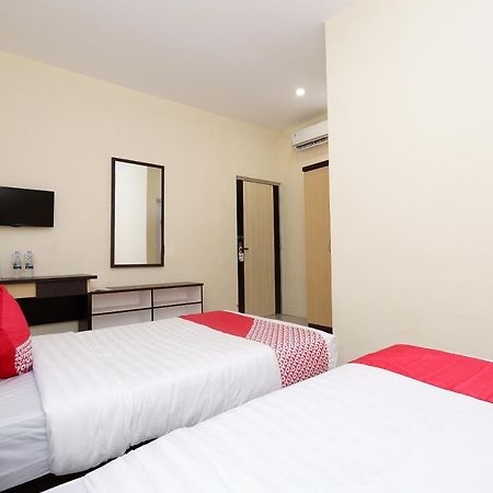 Oyo 1998 Harmonis Hotel Purwokerto Eksteriør billede