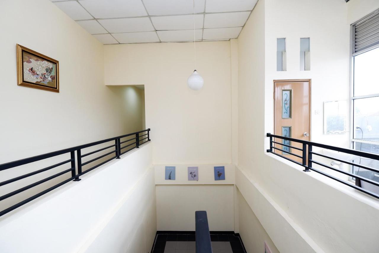 Oyo 1998 Harmonis Hotel Purwokerto Eksteriør billede